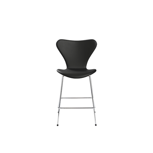 Nypolstret Arne Jacobsen Serie 7 barstol 3187 i sort læder