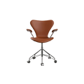 Nypolstret Arne Jacobsen Serie 7 kontorstol 3217 med armlæn i cognac læder